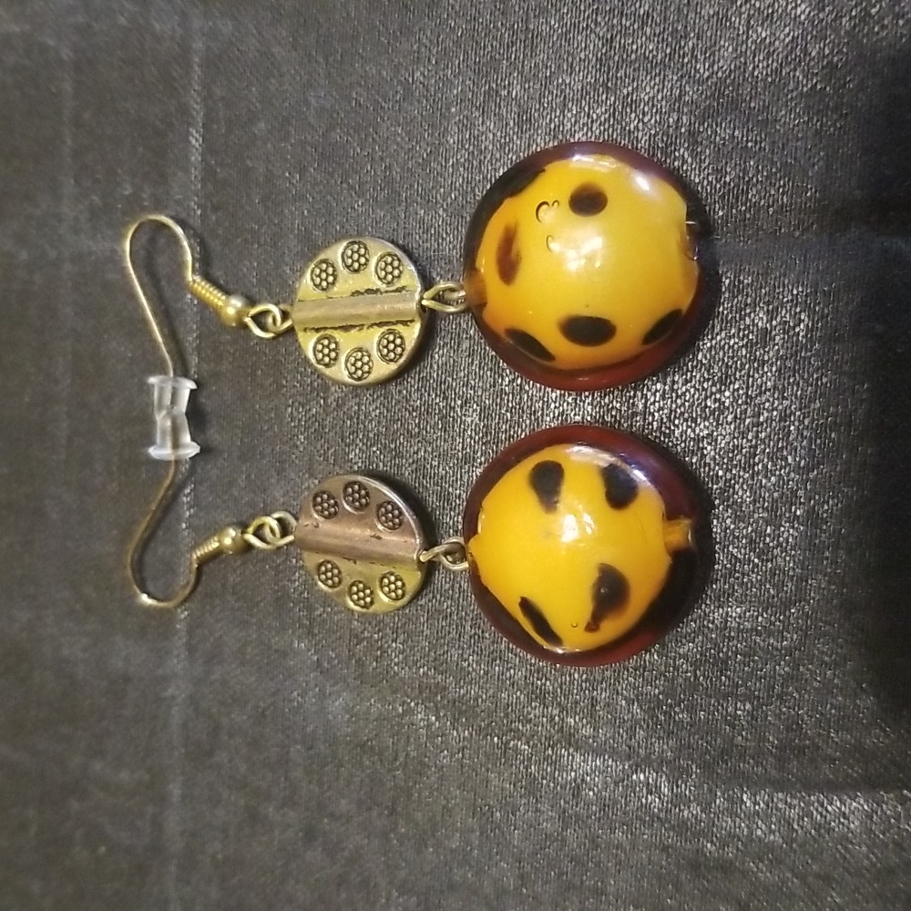 Vintage Glass and Gold Tone Earrings